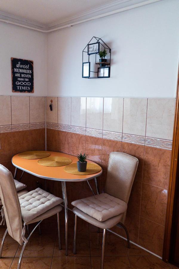 Apartament Milcov Гура Хуморулуй Екстериор снимка
