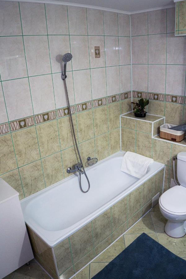 Apartament Milcov Гура Хуморулуй Екстериор снимка