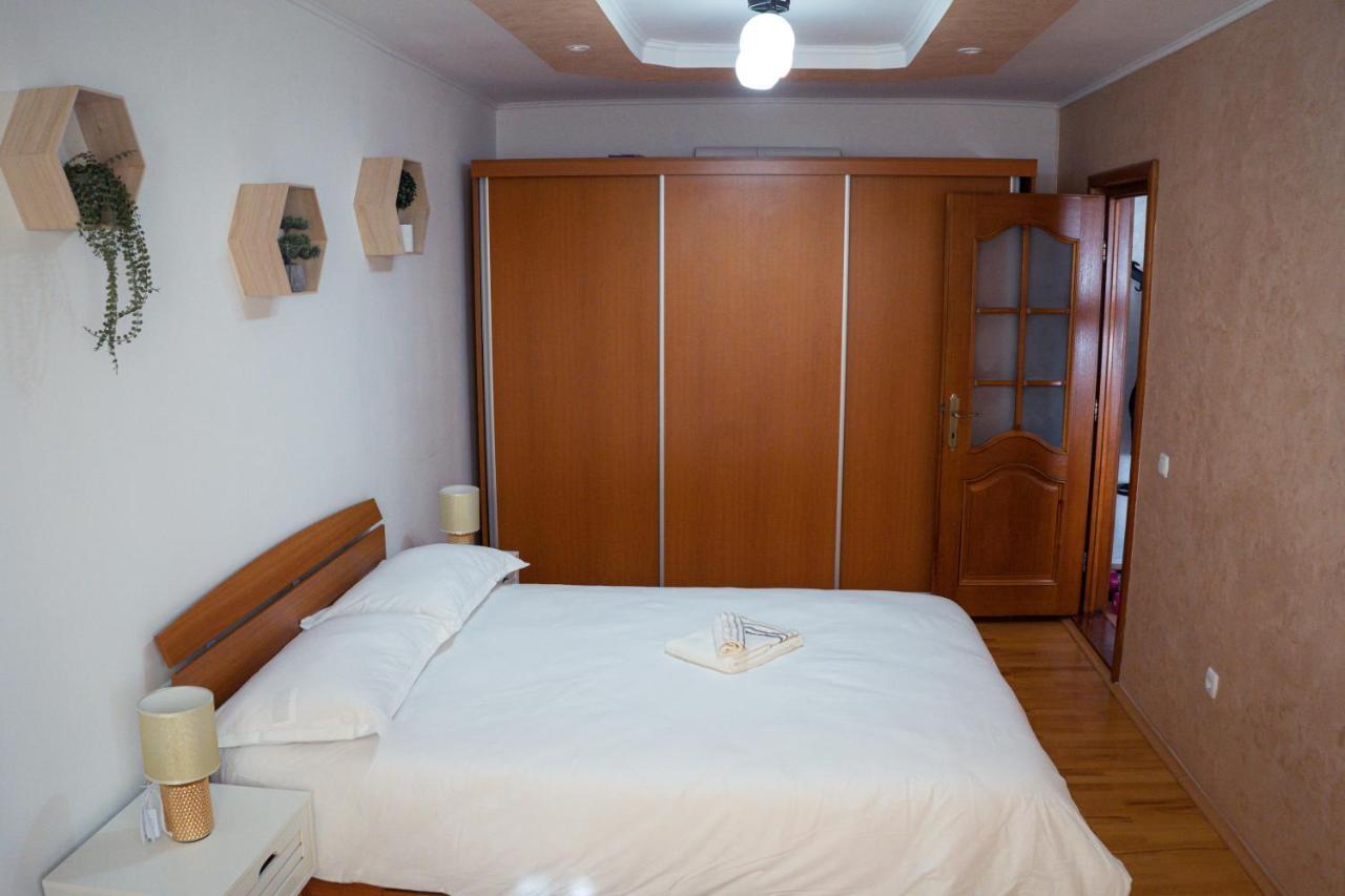 Apartament Milcov Гура Хуморулуй Екстериор снимка
